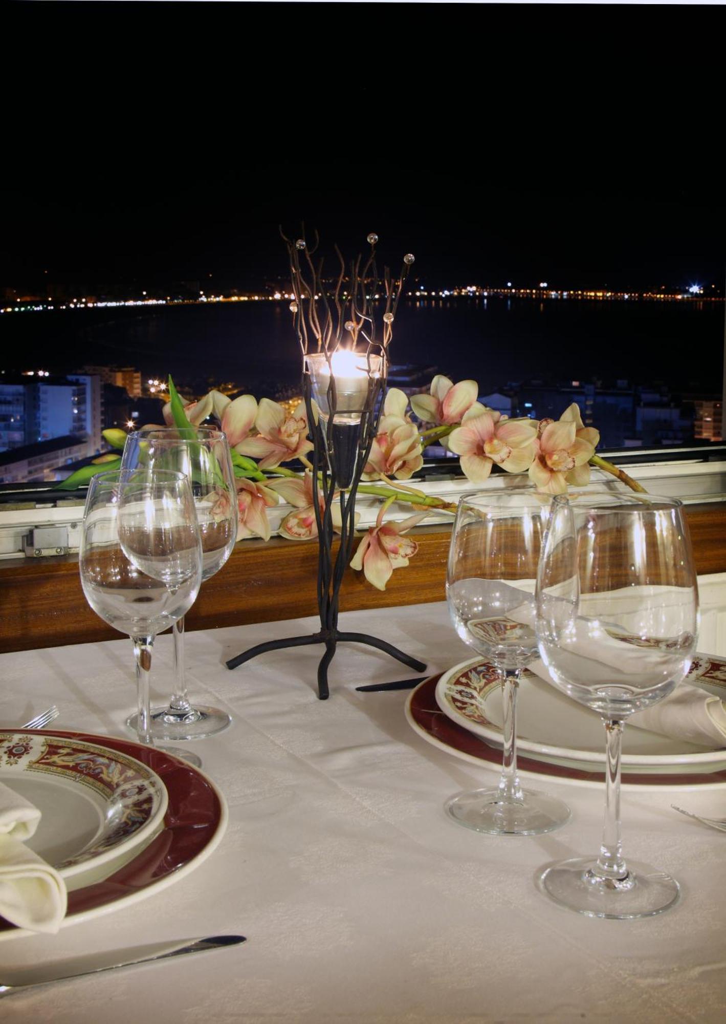 Hotel Restaurante Risco Laredo Kültér fotó