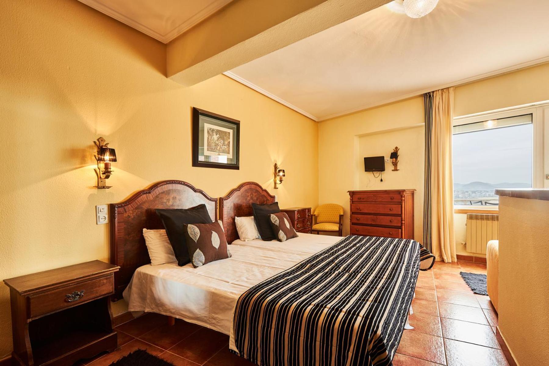 Hotel Restaurante Risco Laredo Kültér fotó