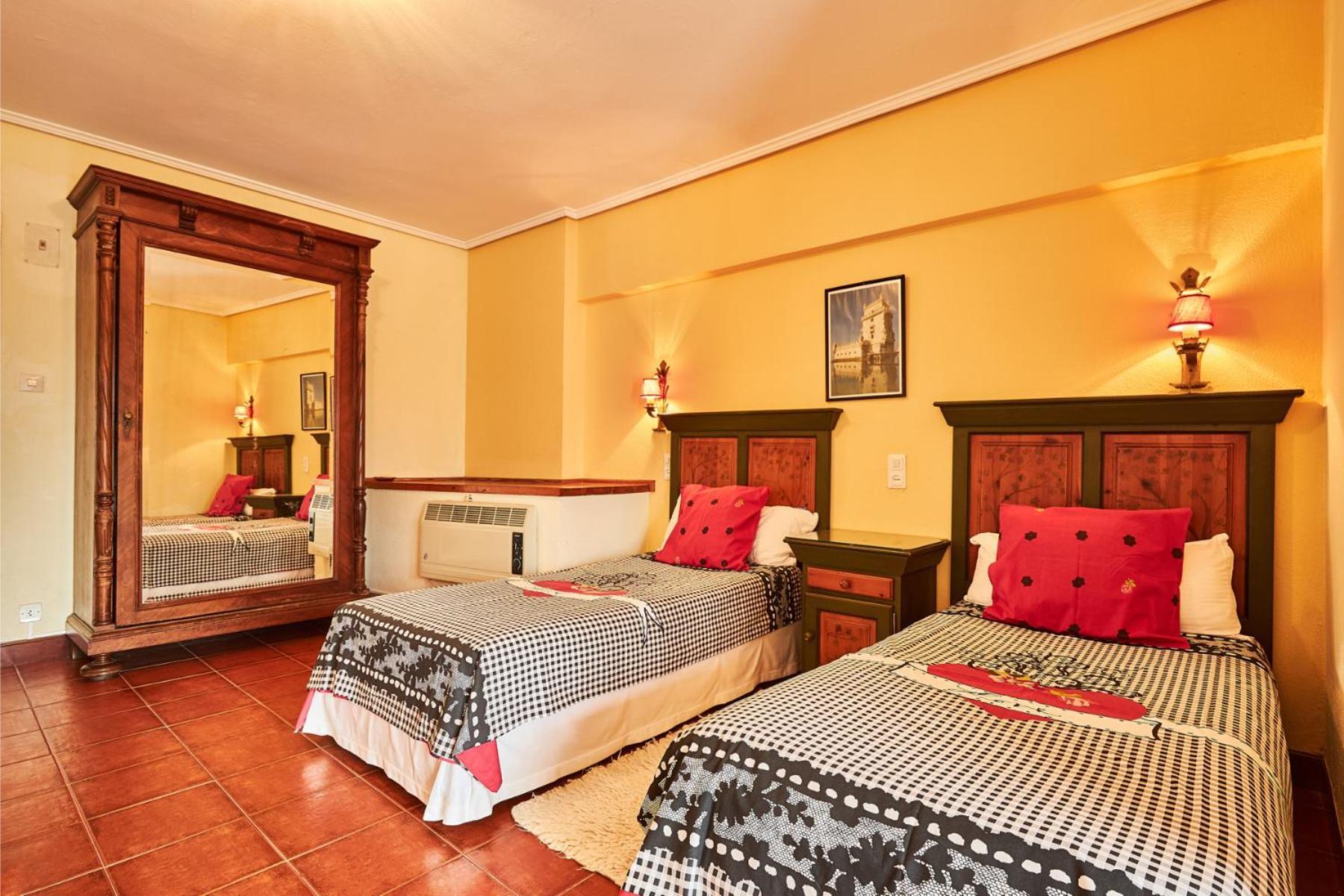 Hotel Restaurante Risco Laredo Kültér fotó