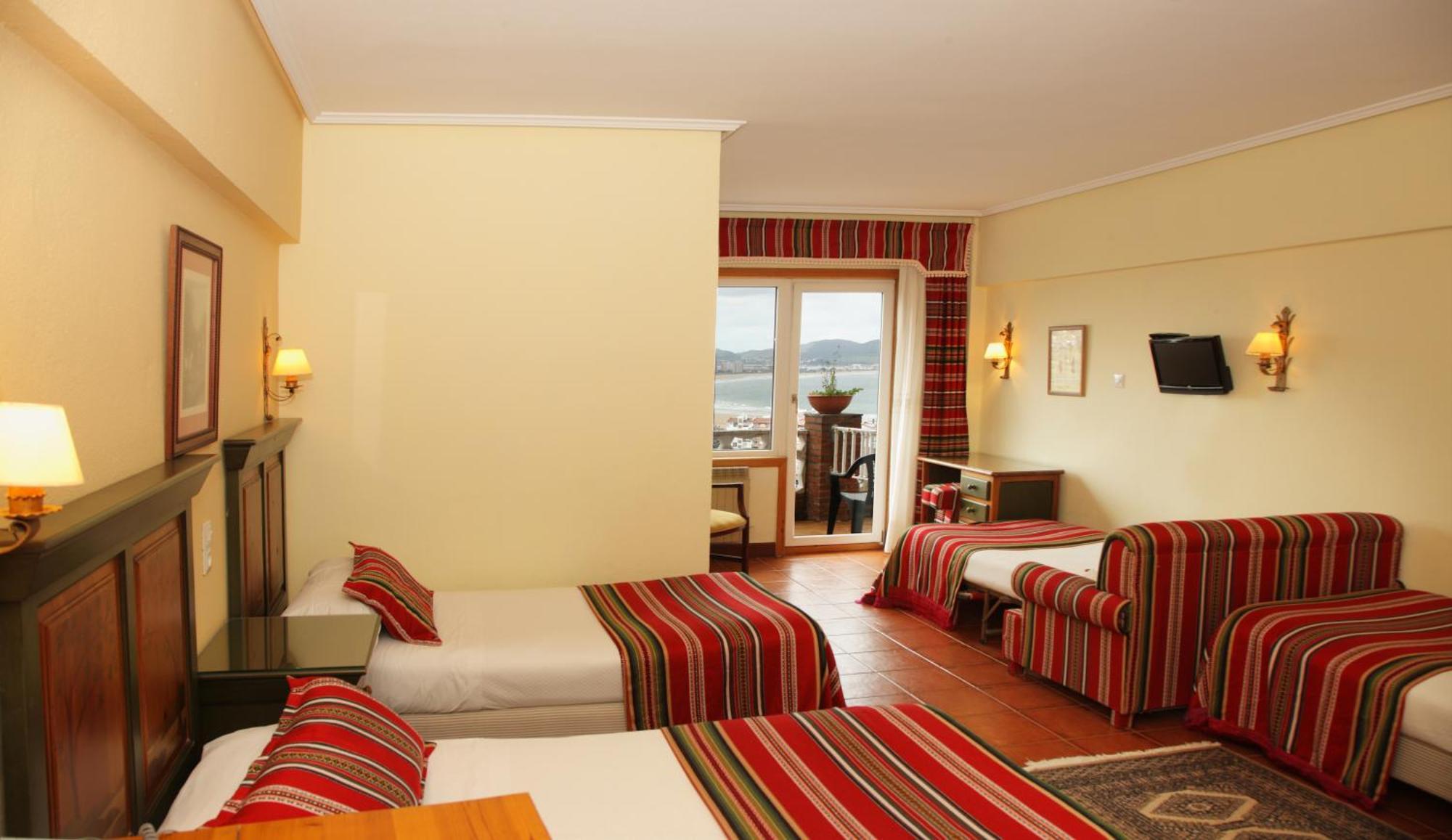 Hotel Restaurante Risco Laredo Kültér fotó