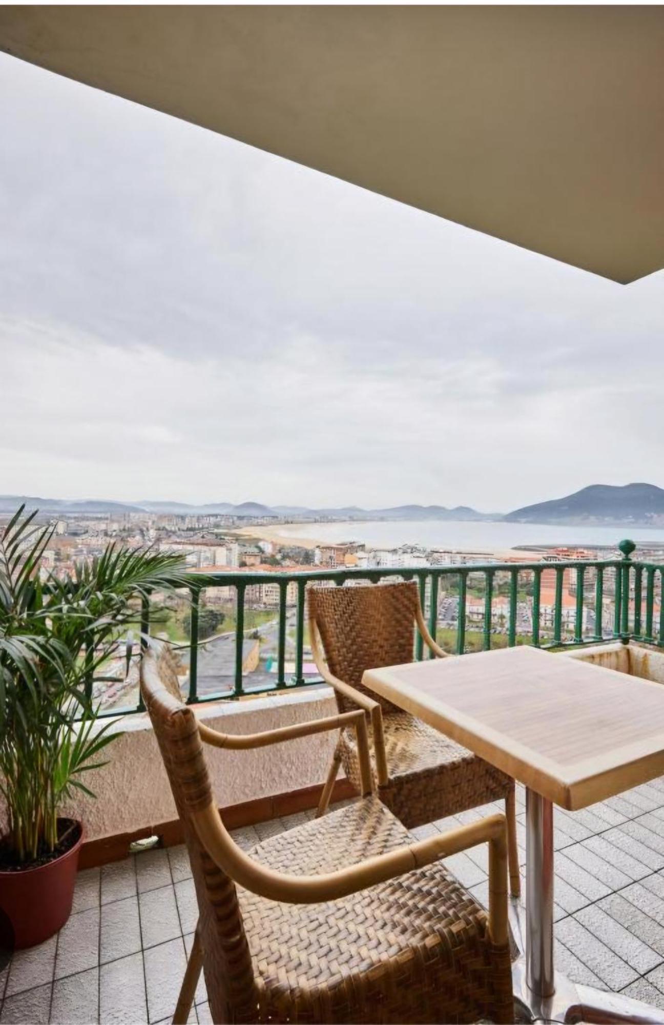 Hotel Restaurante Risco Laredo Kültér fotó