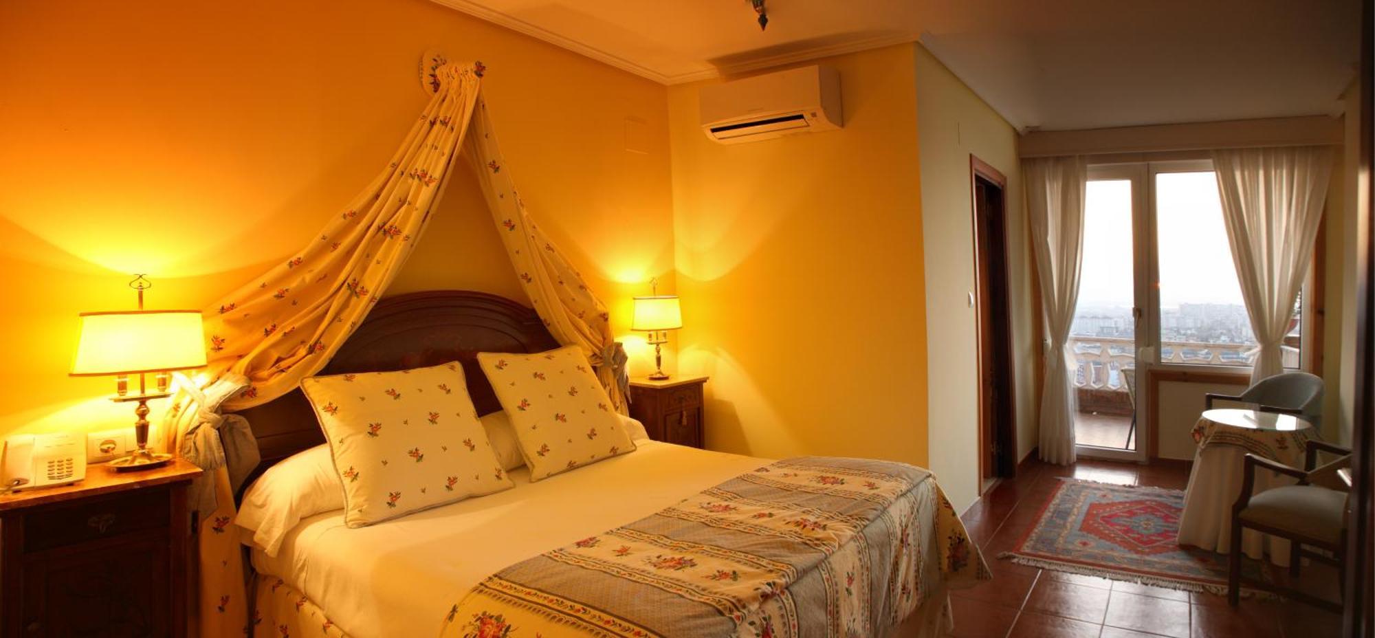Hotel Restaurante Risco Laredo Kültér fotó